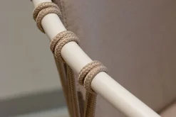 Designstuhl Baga durchgehende Polsterung natur