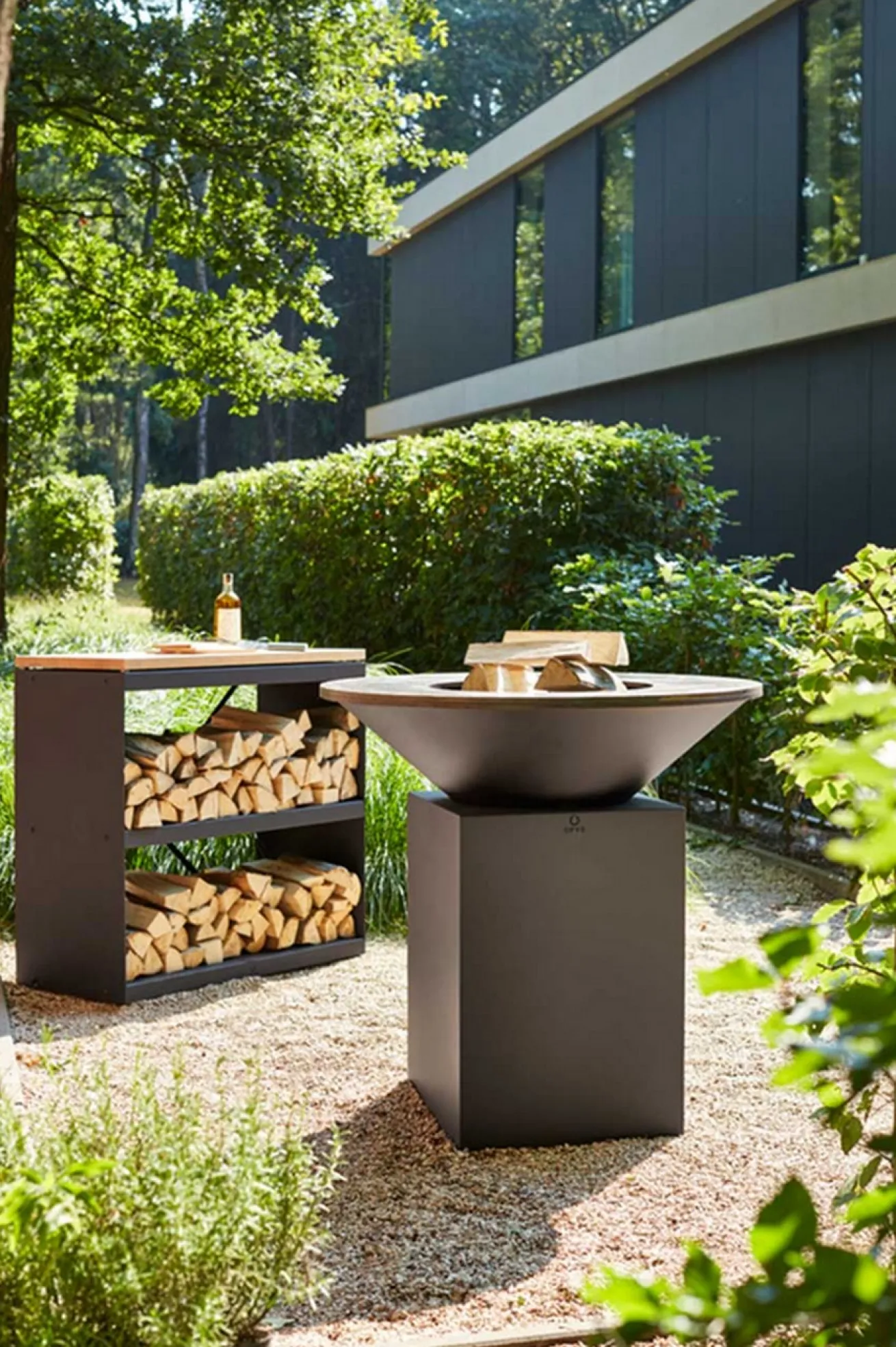 Ofyr Wood Storage Regal Black Dressoir niedrig