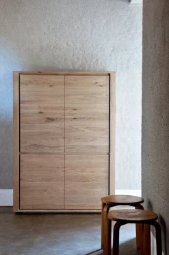 Schrank Shadow Eiche massiv H 160 cm