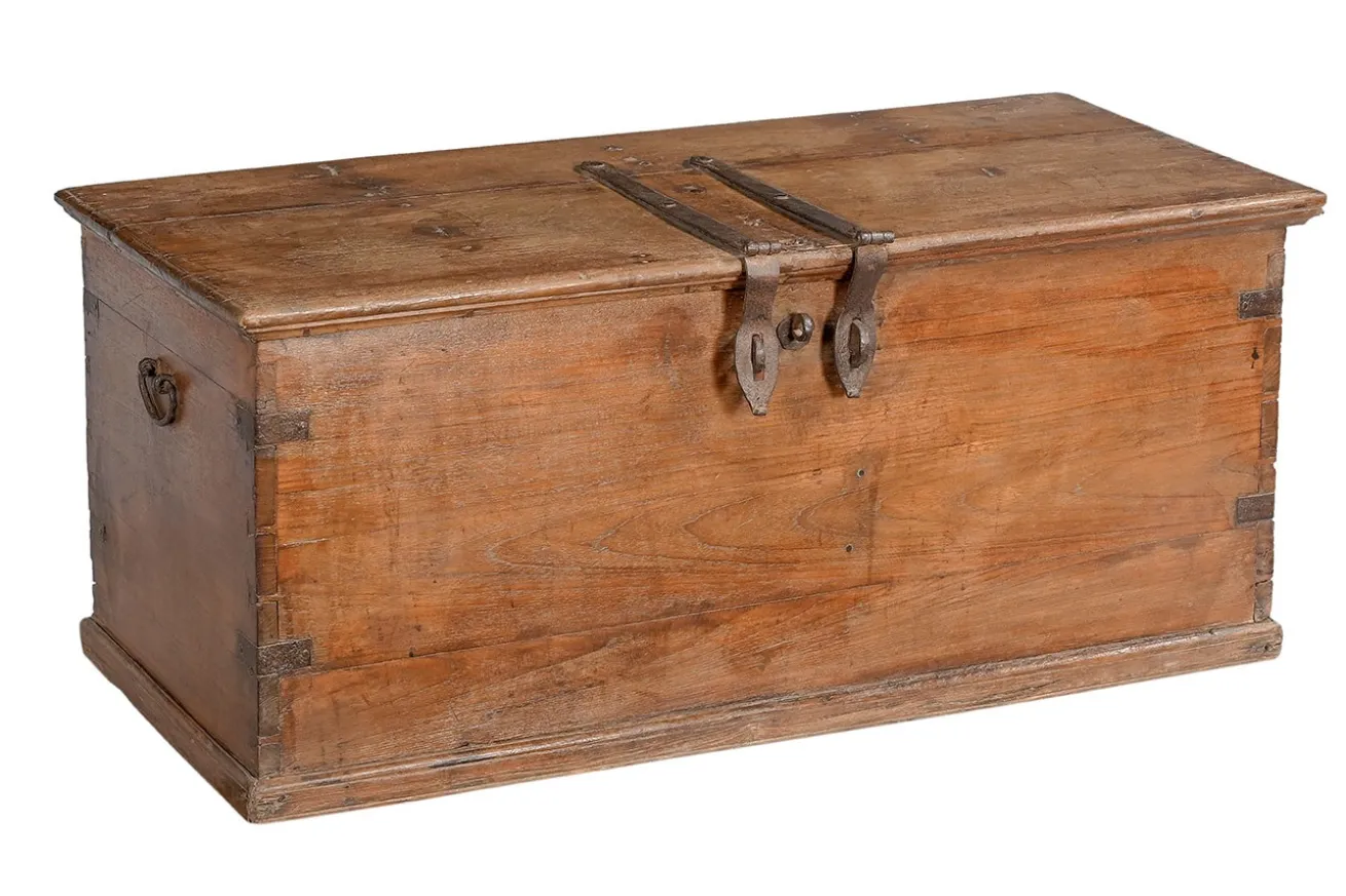 Truhe Vintage natur