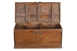Truhe Vintage natur